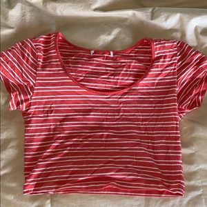 Coral colored scoop neck crop top!